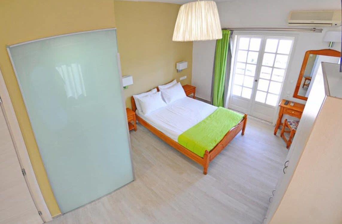 Vliho Bay Suites & Apartments Yénion Esterno foto