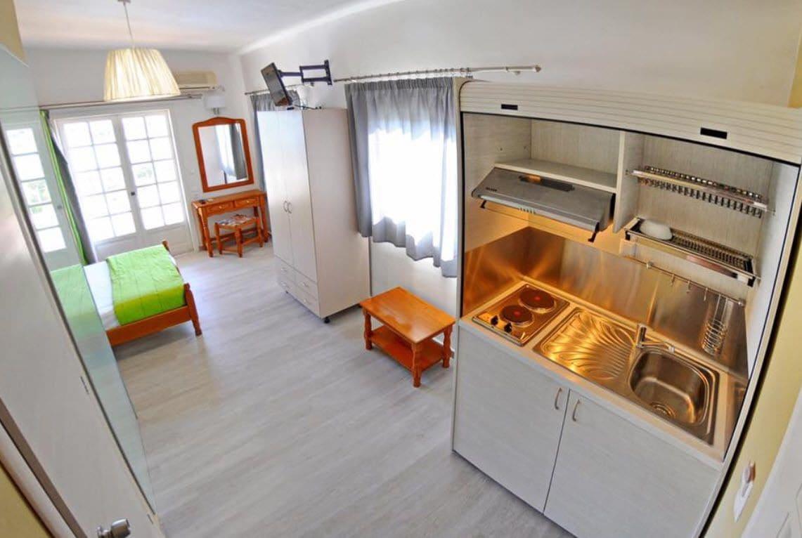 Vliho Bay Suites & Apartments Yénion Esterno foto