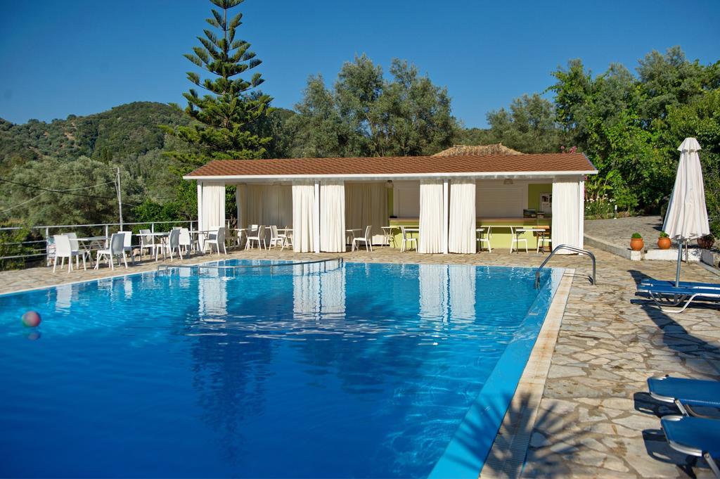 Vliho Bay Suites & Apartments Yénion Esterno foto