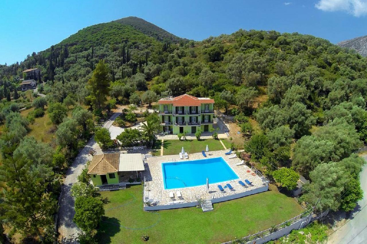 Vliho Bay Suites & Apartments Yénion Esterno foto